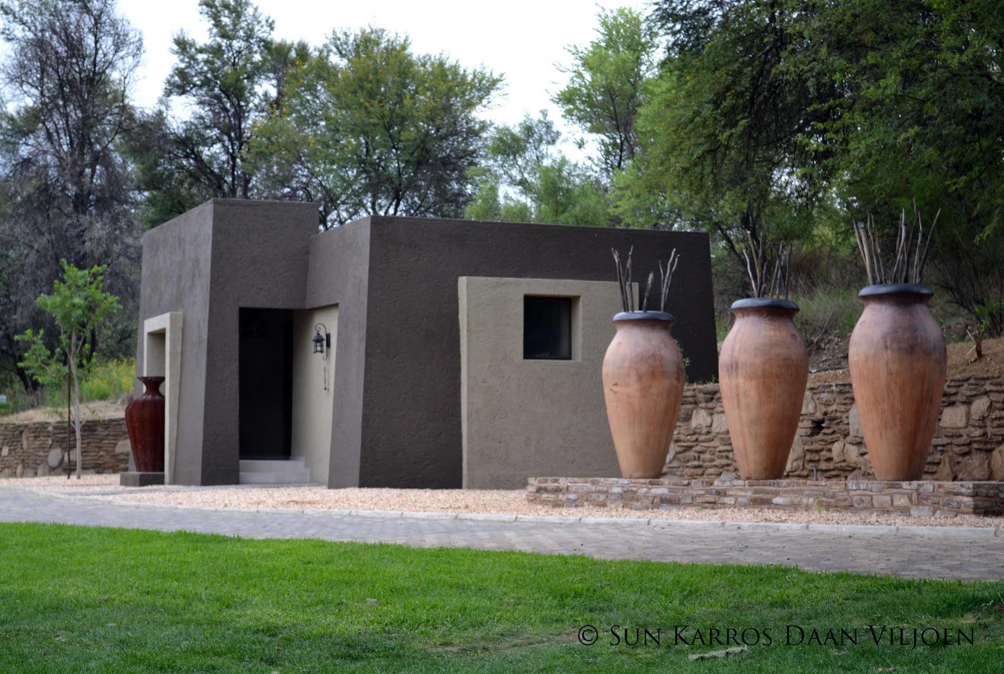Hotel Sun Karros Daan Viljoen Windhoek Exterior foto