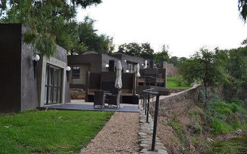 Hotel Sun Karros Daan Viljoen Windhoek Exterior foto